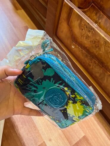 həsir cantalar: Əl çantası, Balenciaga, Yeni — 1