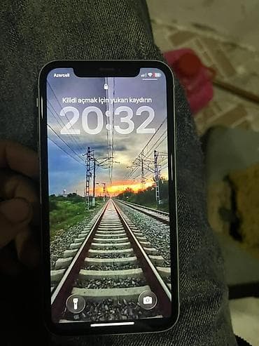 IPhone 11, 128 GB, Yaşıl, Face ID