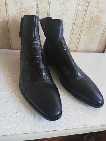 купить ботинки в баку: Kiwi ayaqqabısı və botinkalar. 20 azn. Teze. Qalan razmer lər  — 6