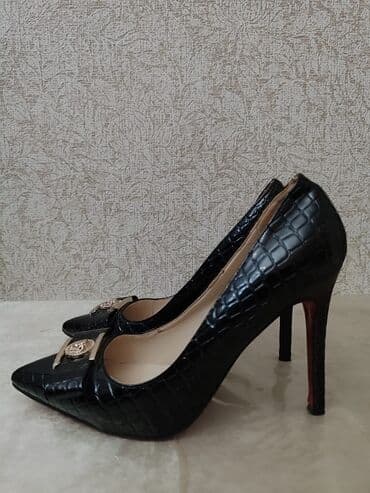 Математика: Туфли, Размер: 37, цвет - Черный, Б/у — 2