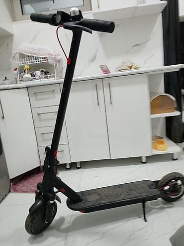 Elektrik nəqliyyatı: Çox az işlənib kontakt home dan alınıb ekranında cuzi prablem var fso — 1
