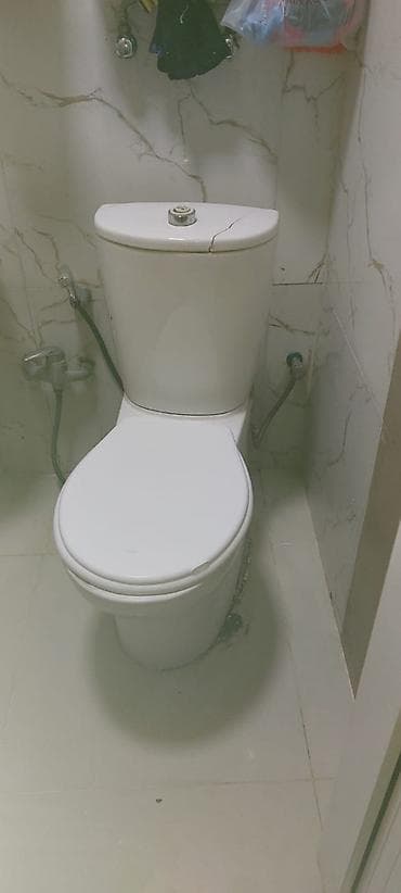 Unitaz təmiz səluqəli