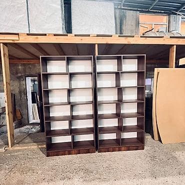 Məhsul: Modul kitab rəfləri (2 ədəd) Təsvir: - Dizayn: Müasir, düz