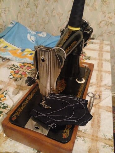 Продается швейная мащина,Подольск" в отличном состоянии одна из