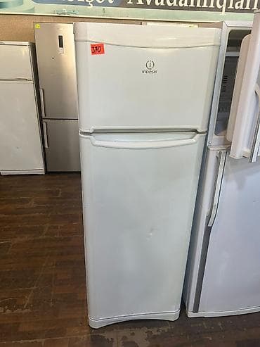 2 qapılı Indesit Soyuducu Satılır, rəng - Ağ