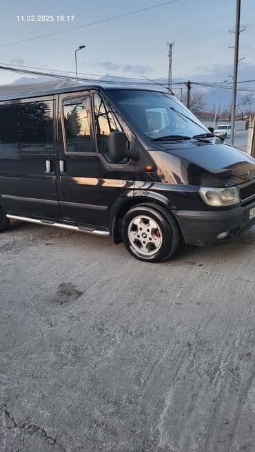 18 disk təkər: Ford Transit mikroavtobus Xüsusiyyətlər: - Kuzov: qara rəngli, iki — 3