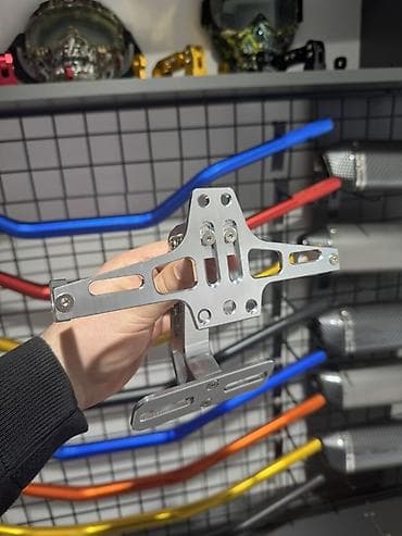 evakuator nomresi: Motosiklet üçün universal nömrə nişanı dayağı - Material — 5