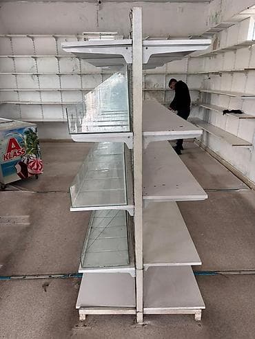 meyvə vitrin: Hamısı birlikde 500 azn. Real alıcıya endirim olunacaq. Ünvan : Bakı — 4