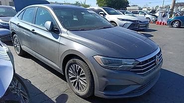 Volkswagen Jetta: 1.4 l | 2019 il Sedan — 1