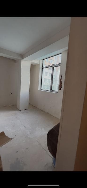 plastik borular: Plastik pencereler. Olchuleri 1,90 hundurluk en 1,60. 2eded, kichik — 2