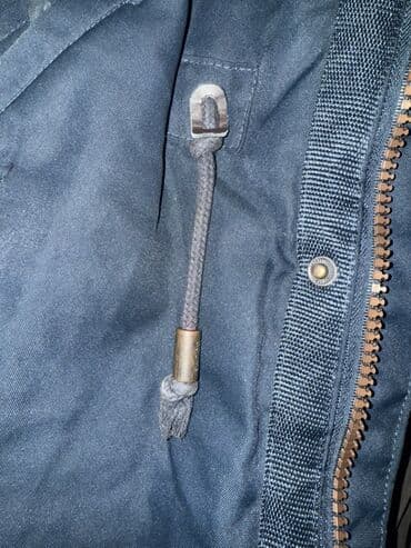 Köynəklər: COLIN’S kişi parkası – L ölçü - Rəng: tünd göy (daxili astar: qəhvəyi) — 6