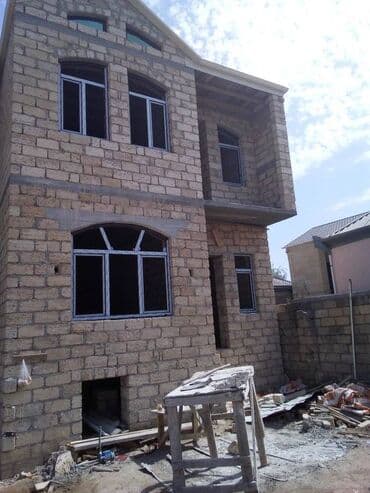 Masazır 4 otaqlı, 120 kv. m, Təmirsiz