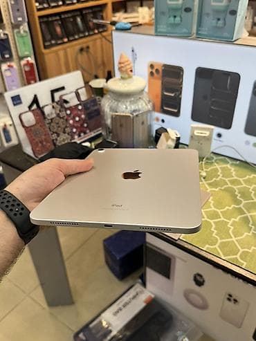 ipad 12: IPad 10 / 64GB / Silver Ideal veziyyetdedi. Seliqeli ishlenib — 6