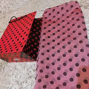 Nazik ipek şarf uzunu 1, 60. eni 75sm. öz qutusunda Hediyyelik. cox