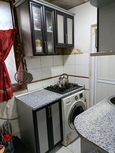 metbex dolabı: Mətbəx dolabı dəsti TECILI SATILIR.Qiymetde razılaşmaq olar.Üst — 1