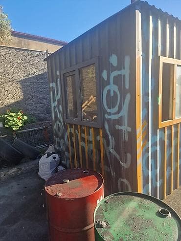 12 metrlik konteyner: Metal konteyner otaq - Ölçü: təxmini 2,5 x 3 m (kompakt sahə — 2
