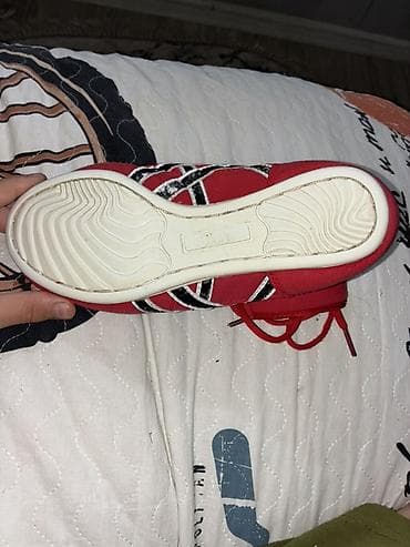 rezin botlar: ASICS güləş ayaqqabısı - Rəng: qırmızı, qara-ağ ASICS zolaqları - Üst — 2