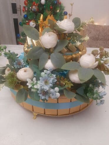 Шоколадные букеты: Şokolad kompozisiyası – mərtəbəli hədiyyə tortu - 3 mərtəbəli — 5