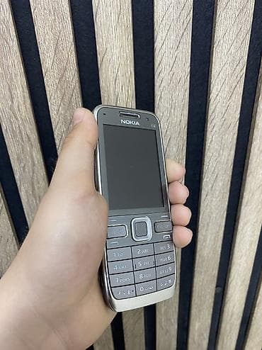 philips xenium x630: Nokia E52 — 2