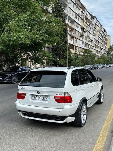 4 teker: BMW X5: 4.4 l | 2000 il Ofrouder/SUV — 5