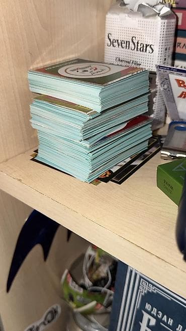 İdman və hobbi: Panini stickerlər satılır. Ədədi 1 azn. Məhsul: Futbol stiker və kart — 1