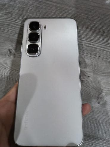 iphone 9 pro: Tecno Spark 10 Pro, rəng - Gümüşü, Barmaq izi — 5