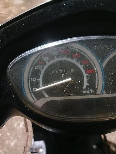 Mopedlər,skuterlər: 80 sm3 — 6