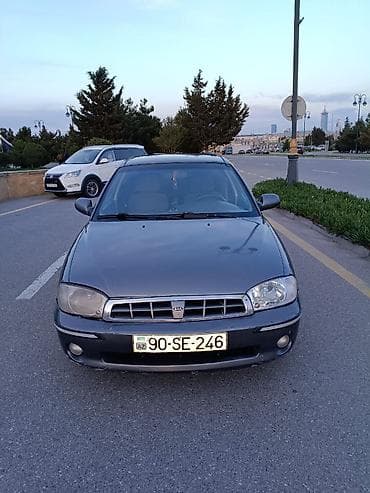 kia rio 2005: Kia Sephia: 1.6 l | 2003 il Sedan — 1