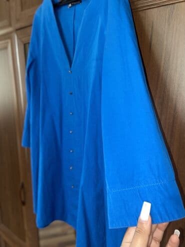 женские бирюзовые туфли: ZARA qadın donu/tunika - Rəng: parlaq kobalt mavi - Model: v-yaxa, ön — 1