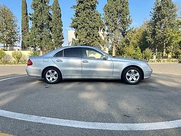 almaniya maşın satışı: Mercedes-Benz E-Class: 2.2 l | 2003 il Sedan — 4