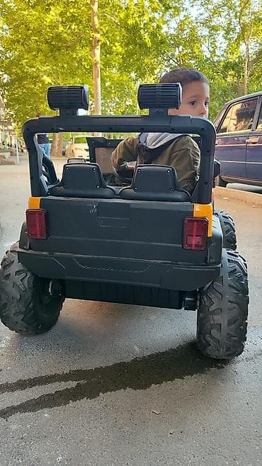 Uşaq üçün elektrikli off-road maşın Xüsusiyyətlər: - Korpus — 2