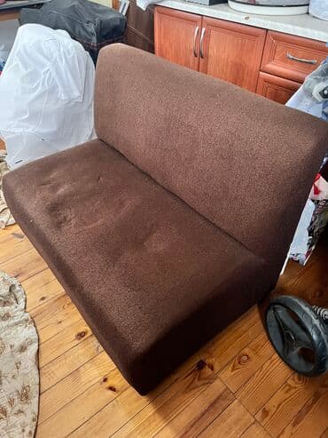 Divan, İşlənmiş, Açılmayan, Bazasız, Çatdırılma yoxdur lalafo.az -da Divan, İşlənmiş, Açılmayan, Bazasız, Çatdırılma yoxdur