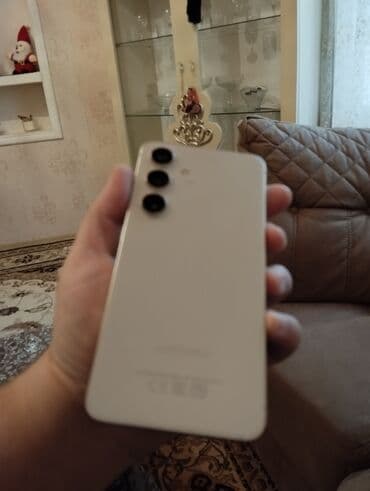 Mercedes-Benz: Samsung Galaxy S24, 128 GB, rəng - Ağ, Sensor — 3