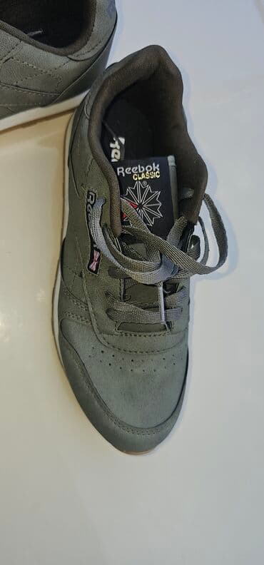 krosovka: REEBOK KRASOFKA 41RAZ GEDİR
MENE BALACA OLDU — 5