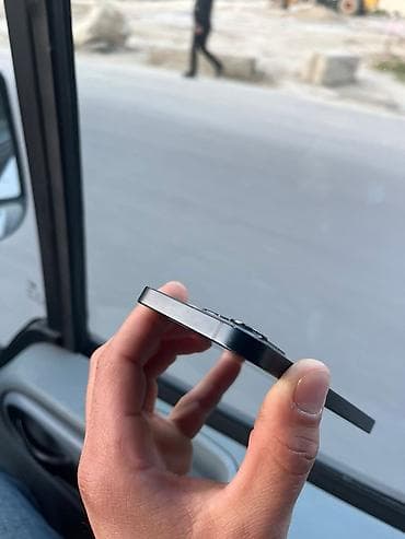 iphone 11 pil: IPhone 13 mini, Qara — 2