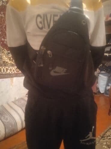 1 qram qizilin qiymeti 583 2023: Çiyin çantası — 1