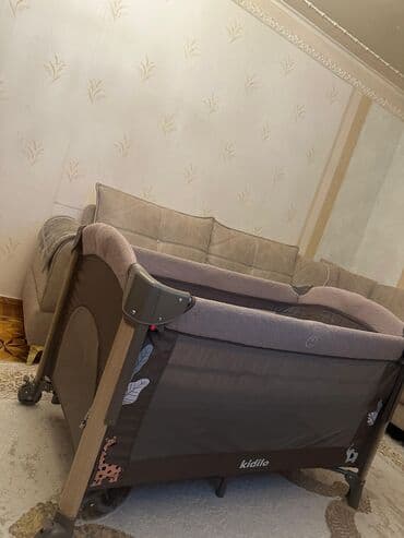 oglan ucun hediyeler: Oğlan və qız üçün, İşlənmiş, Dördbucaq, Beşik, Dəst ilə, Matras ilə, Yellənmə mexanizm ilə — 3