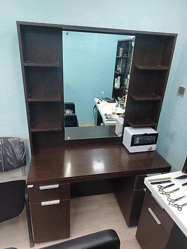 qazon bicen satilir: Berber mebeli satilir işlənməyib tam super veziyededir qiymet 150m — 1