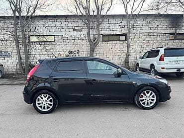 nisan x trel: Hyundai i30: 1.4 l | 2009 il Hetçbek — 3