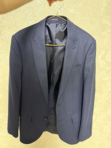 prokat paltar: SUVARİ kişi kostyumu – klassik tünd göy rəngdə, xırda naxışlı parça. - — 1