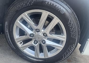 авто прадажа: Обмен на 18 R.Toyota original yüngül lehimli disklər və Kumho təkərlər — 1