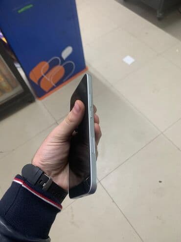 mi 12 t: Honor 400 Lite, rəng - Gümüşü, Barmaq izi — 4