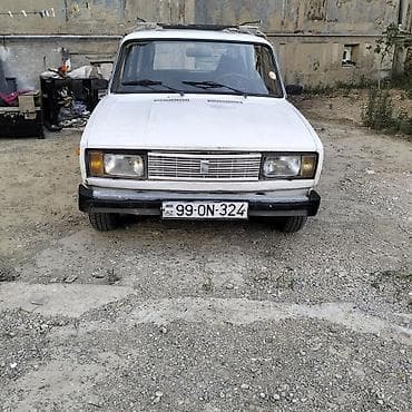 lada oturacaqlar: Lada 2104 universal, ağ rəng. - Kuzov: 5 qapılı universal gövdə, iri — 1