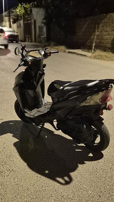 mopet satisi: Zontes - 81,700427, 125 sm3, 2022 il, 1800 km — 2