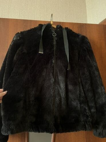 nike kurtka: Qara süni kürk gödəkcə - Material: yumşaq süni kürk, iç hissə də eyni — 2