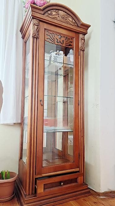 Qorka kamod tv stend və bar Satılır hamısı bir yerdə 60₼ siyirmələrin — 2