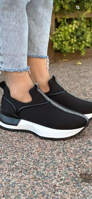 женские белые кроссовки: Размер: 38, цвет - Черный, Новый — 5