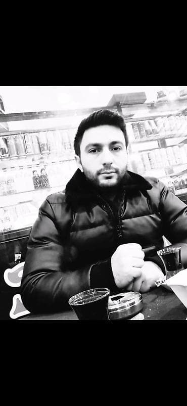 afsiyat isi: Fotoqraf, video operator, 28 yaş, 1-2 illik təcrübə, Tam iş günü — 1