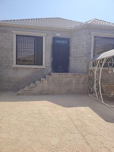 hovsanda heyet evler: Həyət evi – 1 mərtəbəli, həyəti tametlə döşənmiş, darvazadan — 2