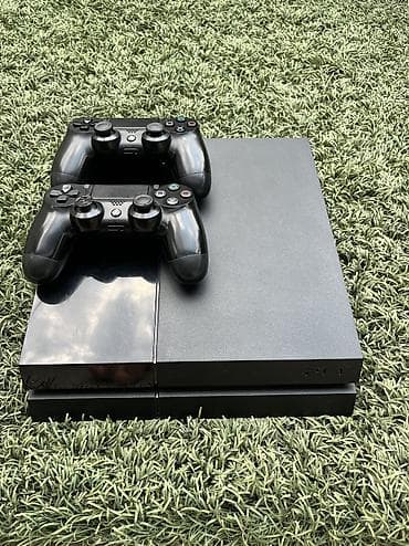 playstation 5 oyunları: Ps4 fat 500gb. İdeal vəziyyətdə içərisində 2 Ədəd oyun var Pultlar — 1